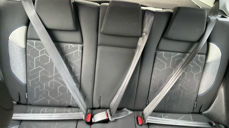 Peugeot 2008 1.2 PureTech 110 Signature 5dr Petrol Estate